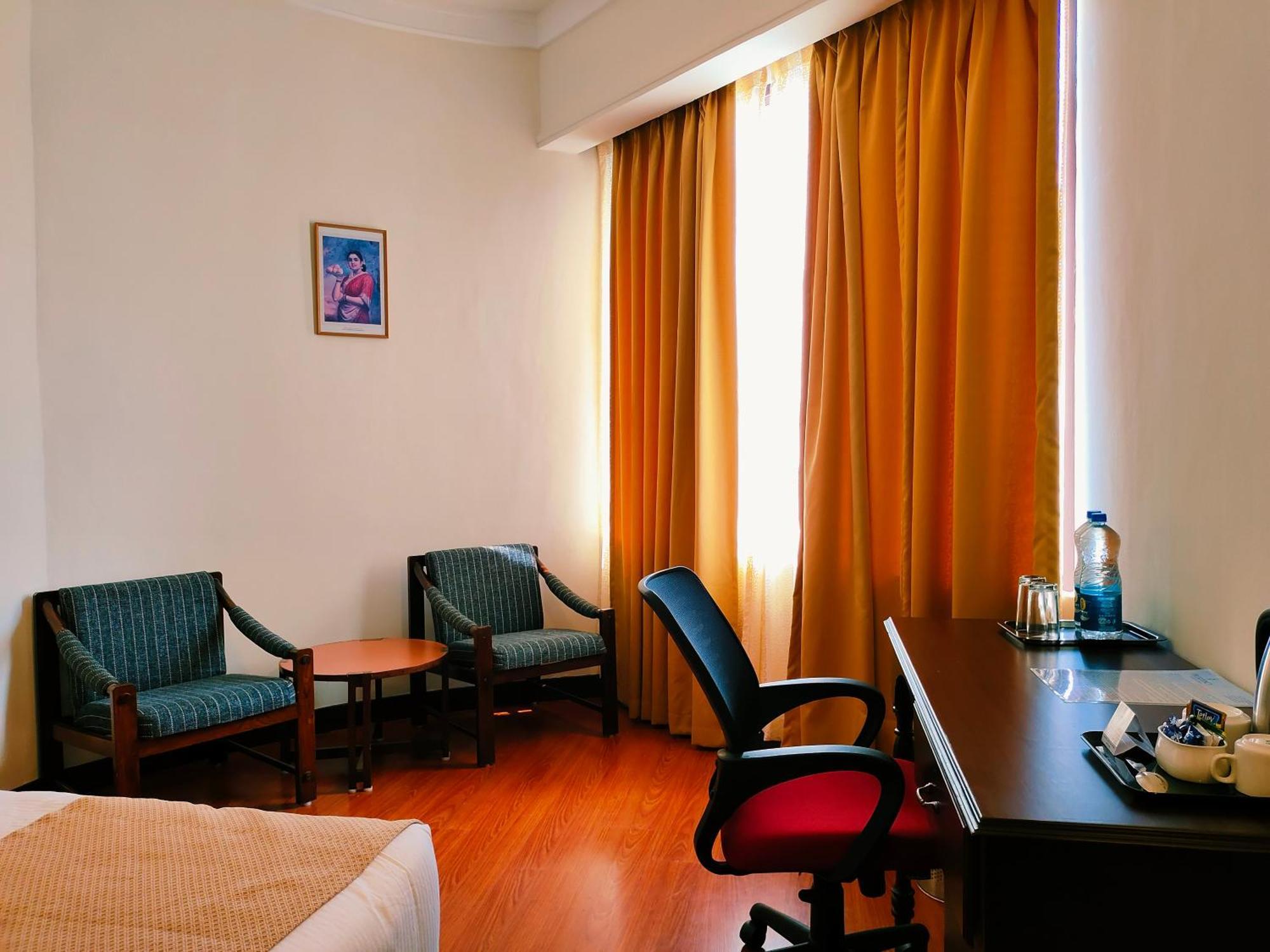 Hotel Presidency Kochi Exterior foto