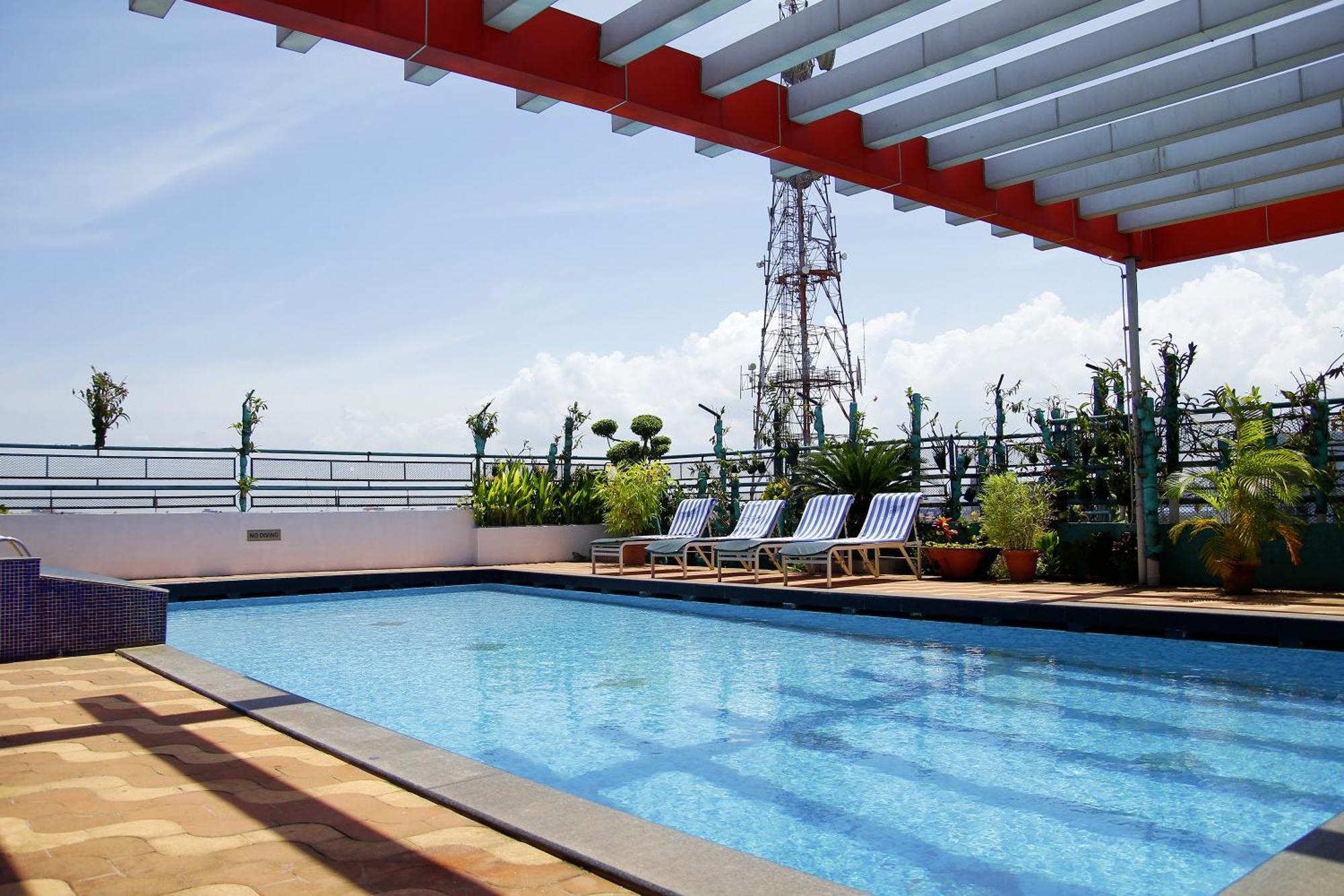 Hotel Presidency Kochi Exterior foto