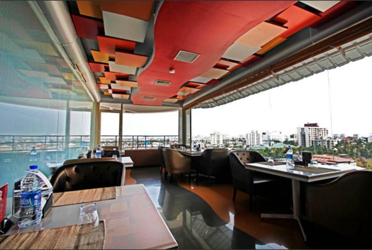 Hotel Presidency Kochi Exterior foto